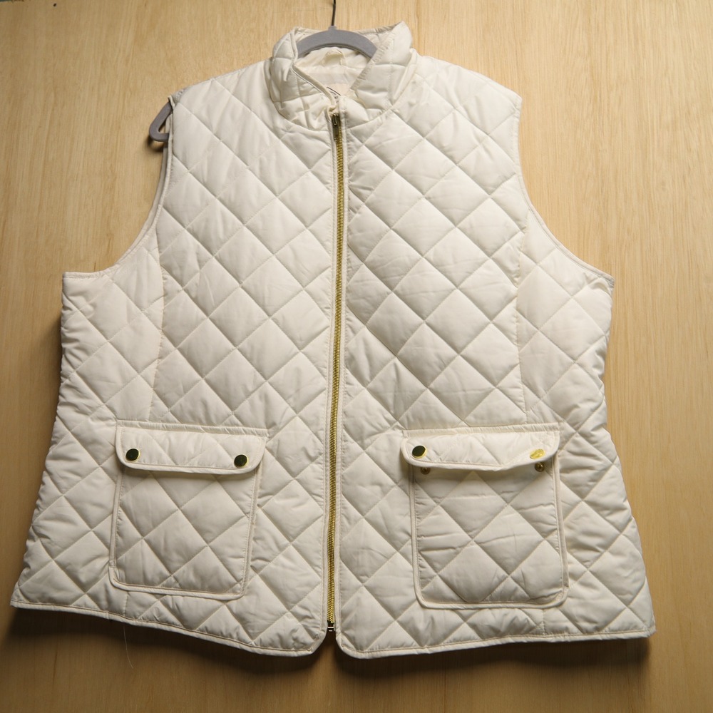 St. Johns Bay Womens 2X Quilted Puffer Vest Cream White Full Zip Sleeveless